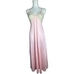 Vintage Pink Lace Nylon Nightgown – Coquette, Boudoir, Soft Girl Aesthetic 317-S